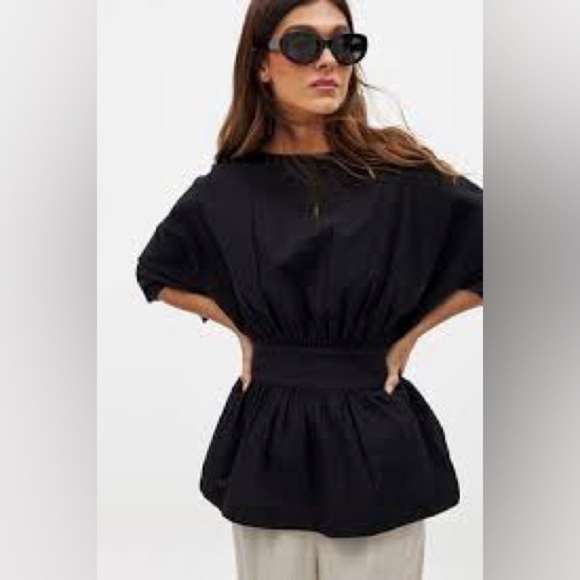 J. Brooks Boutique,Black Peplum Blouse w/Open Back& TAILS! Excellent Condition - Picture 1 of 15